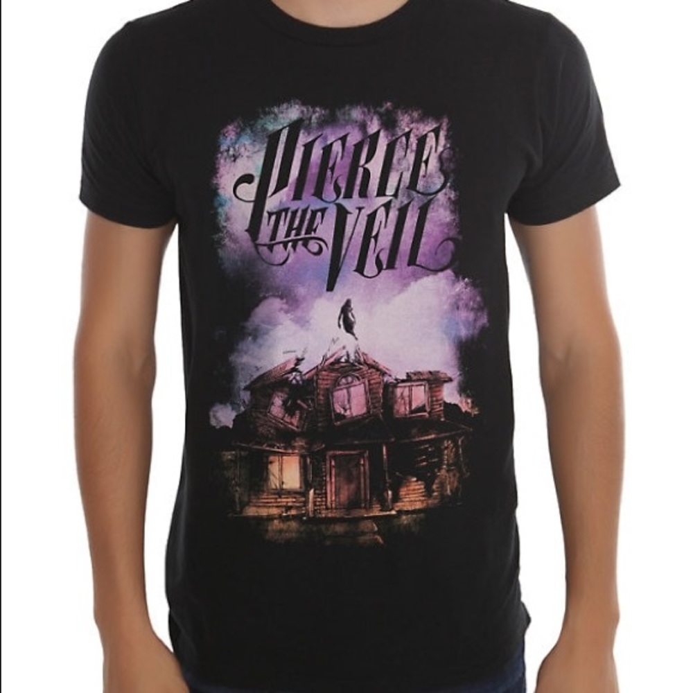 Black T-shirt